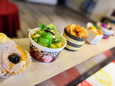 Dalat's Gateaux and Cafe - Banh Mi, Boba Teas, and Pastries +