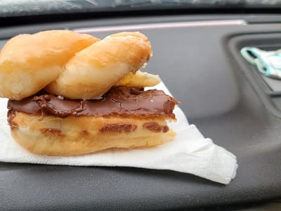 Daylight Donuts Liberal