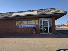 Daylight Donuts Liberal