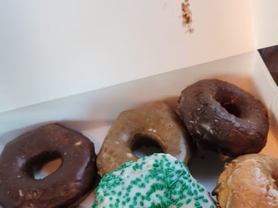 Daylight Donuts - Main