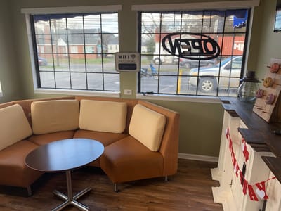 Daylight Donuts of Cochran