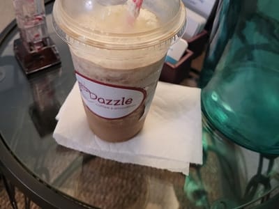 Dazzle Coffee & Smoothies