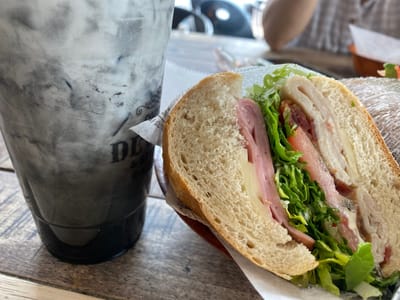 De Clieu Coffee & Sandwiches