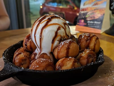 Decadent Dessert Bar Macon - Downtown