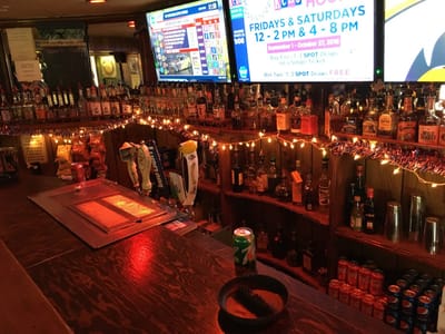 Deer Oak Restaurant and Lounge