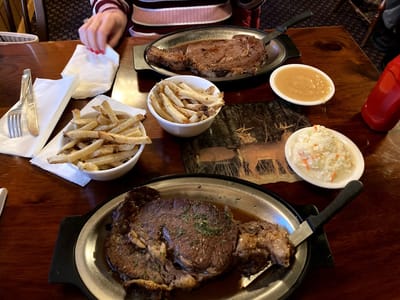 Deer Oak Restaurant and Lounge