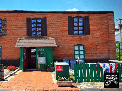 Deja Brew Espresso Bar & Victoria's Vineyard