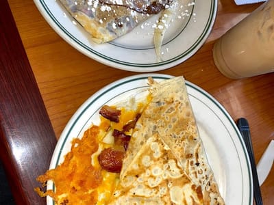 DeVille Coffee House & Crêperie