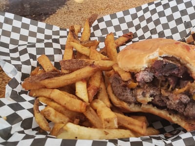 Dillard's Cafe and Catering