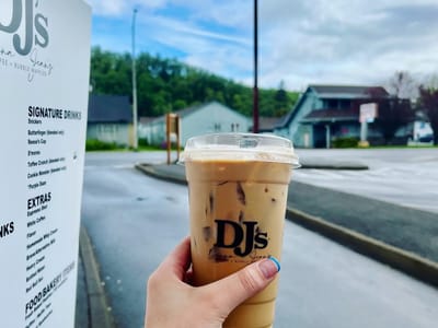 DJ's - Denna Jean's Coffee & Bubble Waffles