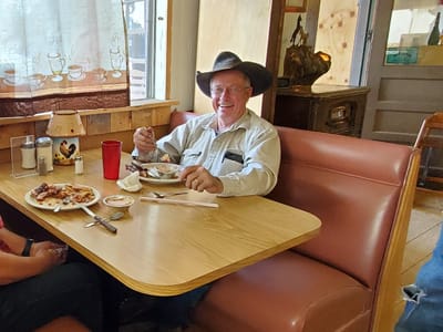 Does & Bucks Mobile Coffee & Cafe