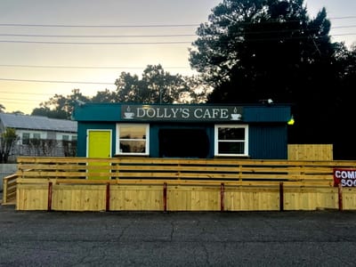 Dolly's Cafe