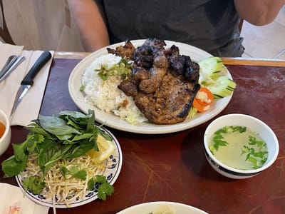 Dong Phuong Bakery & Restaurant