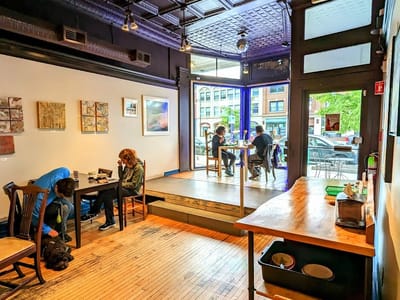 Dottie's Coffee Lounge