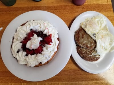 Dotties Hometown Cafe & Beno's