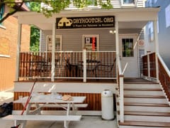 Dryhootch Coffeehouse