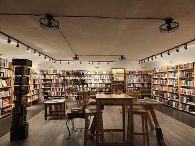 Dudley's Bookshop Cafe