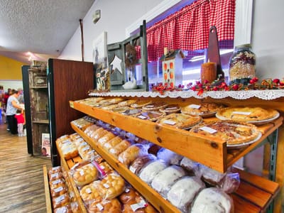 Dutch Country Market