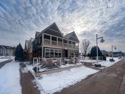 eb flo™ coffeehouse