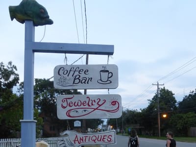 El Lago Coffee and Antiques