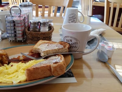 Elaine's Cafe & Bakery