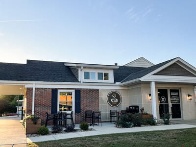 Eli's Coffee Shop - Mackinaw