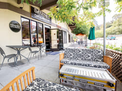 Emerald Hills Cafe & Roastery