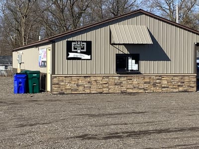 Emily's Slots and 121 Coffee Run Lounge