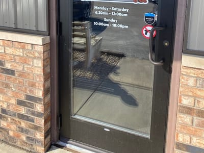 Emily's Slots and 121 Coffee Run Lounge