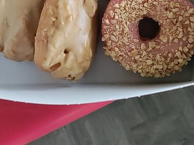 Encore Donuts & Bagels Cafe