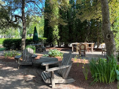 Esselon Café and Coffee Roasting