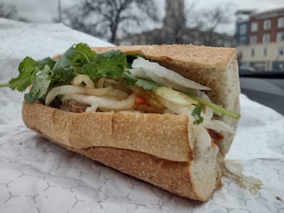 Evelyn's Coffee & Banh Mi