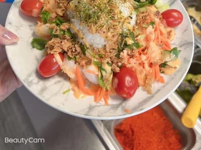 F&F Poke Bowl - W 12th St.