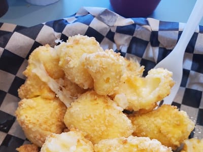 Face Rock Creamery - Coos Bay Village Cafe