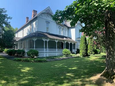 Falcon Rest Mansion & Gardens