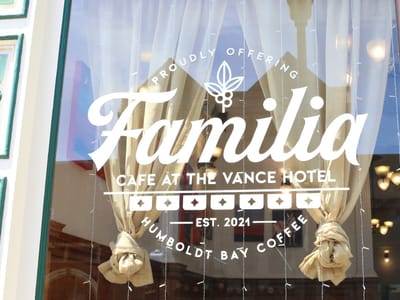 Familia Café in Eureka