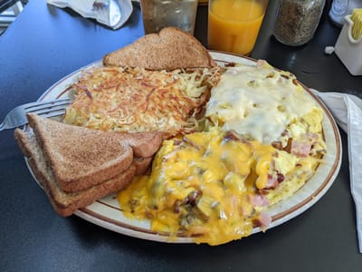 Family Tradition Cafe