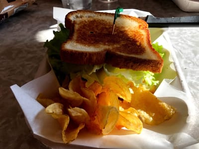 Farmhouse Cafe & Gifts