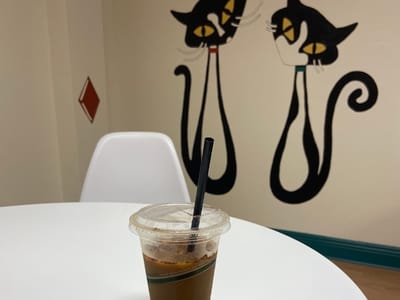 Feeline Good Cat Café