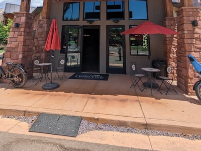 FeelLove Coffee & Cafe Zion