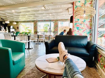 Flamingos Coffee Bar