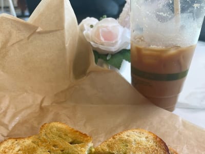 Flamingos Coffee Bar