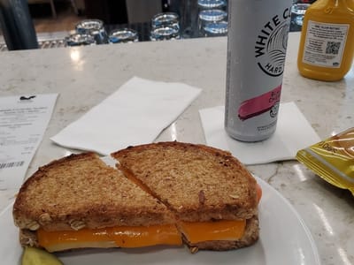 Fly Away Café & Gift Shop