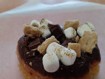 Foster's Donuts