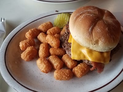 Four Corners Restaurant & Bar