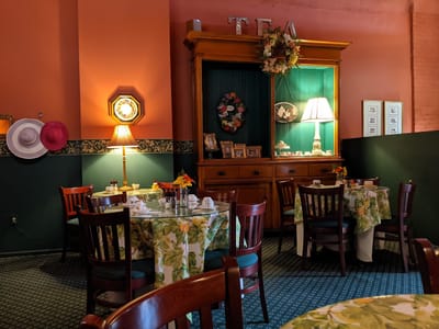 Four Seasons Tea Room