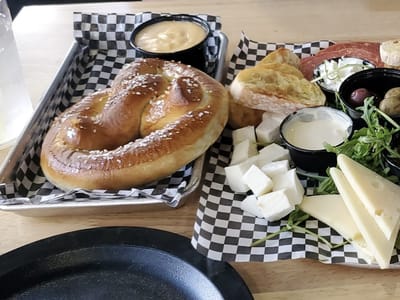 Four Silos Craft Coffee & Beer House