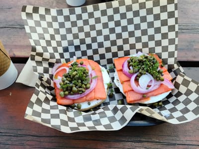 Freshies Bagels and Juice