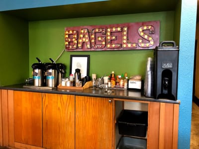 Freshies Bagels and Juice