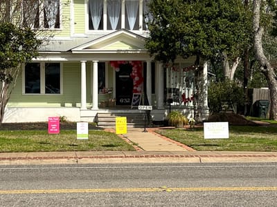 Friends On Walnut Street